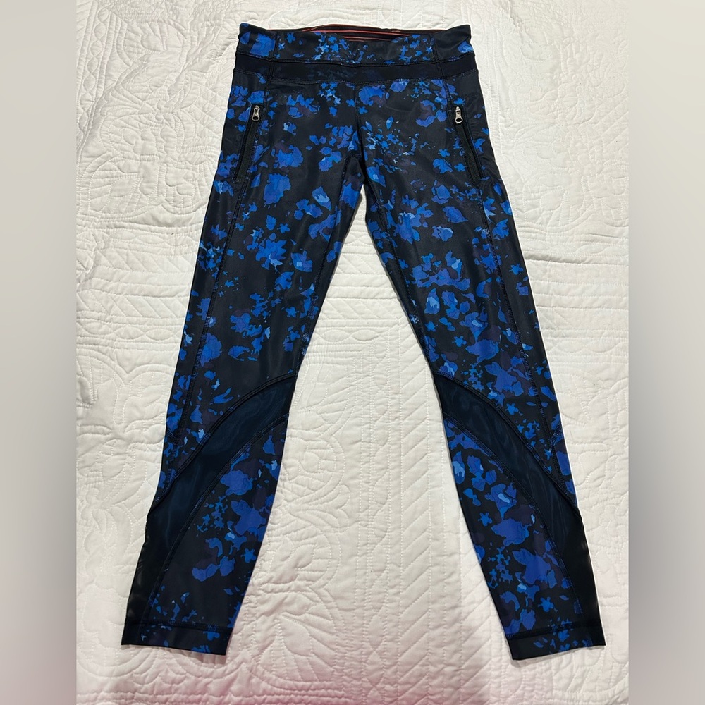 Size 6 lululemon running tights.